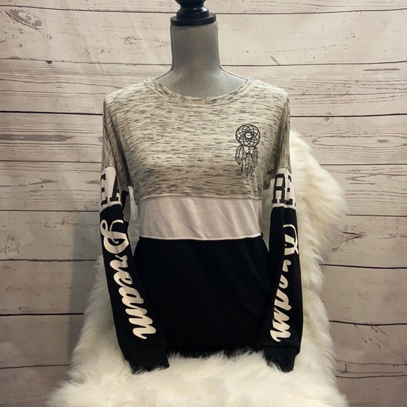 Sweater - Picture 1 of 1